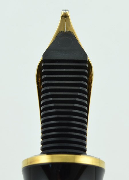 Pelikan M800 Souveran Fountain Pen - Green and Black, Medium